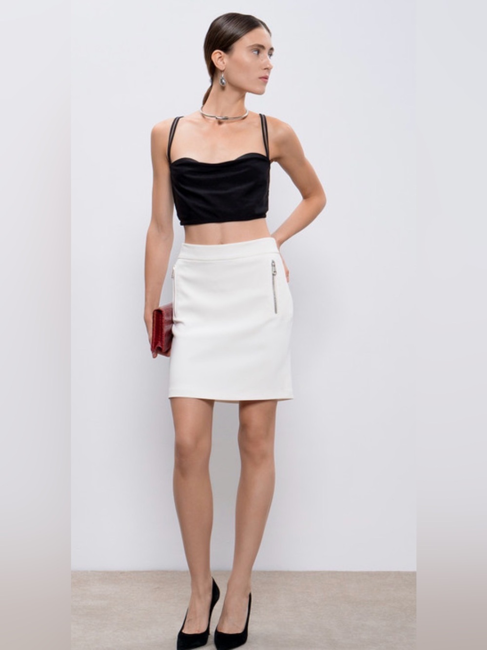 Gucci Off White Mini Skirt Silver Zipper Pockets Size 42